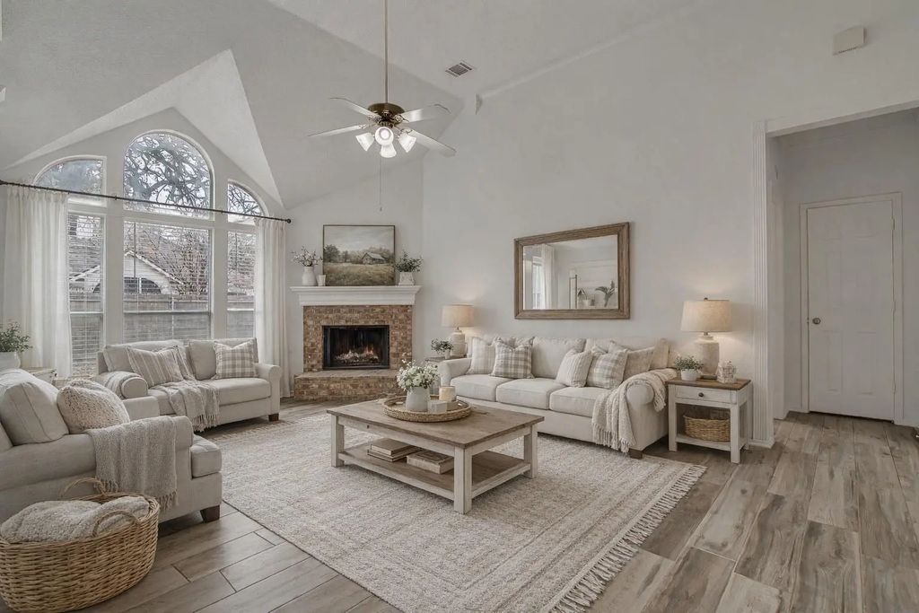 2525 Greenhaven Drive, Burleson
