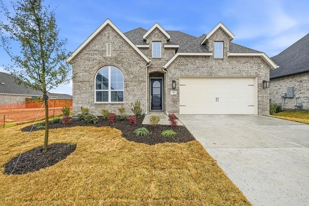 921 Schuberts Road, Fort Worth