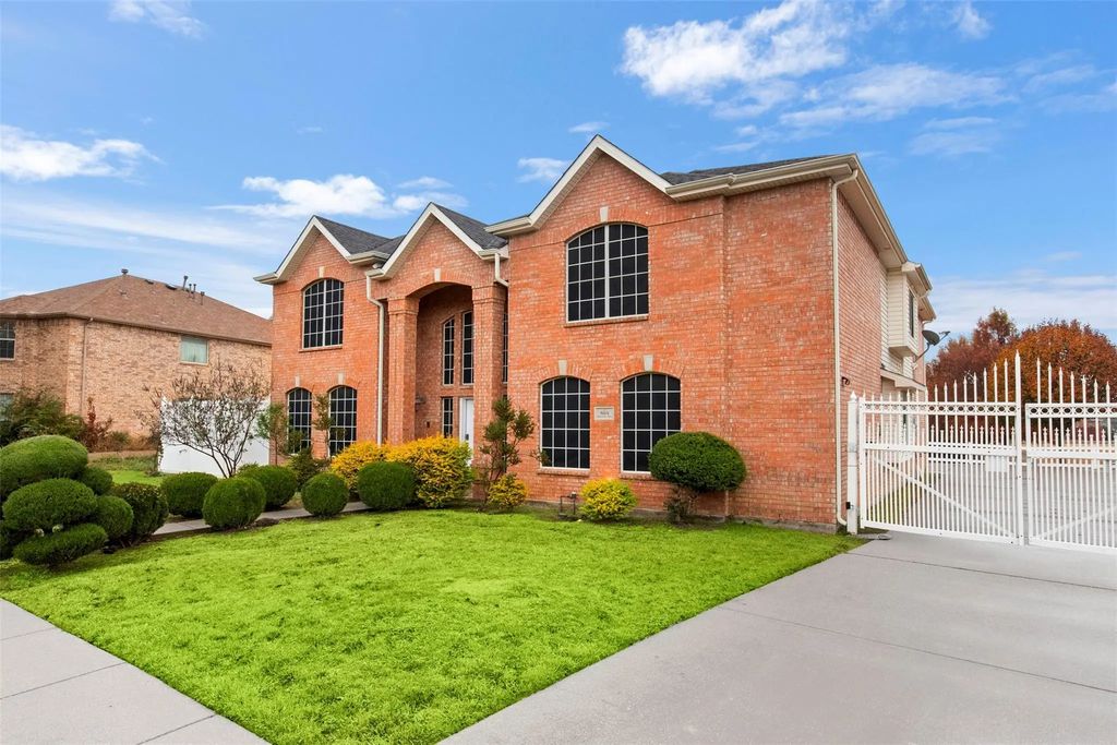 808 Sabona Drive, DeSoto