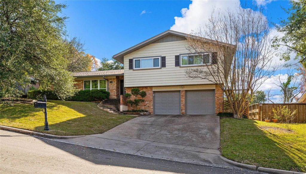 6316 Summit Ridge, Waco