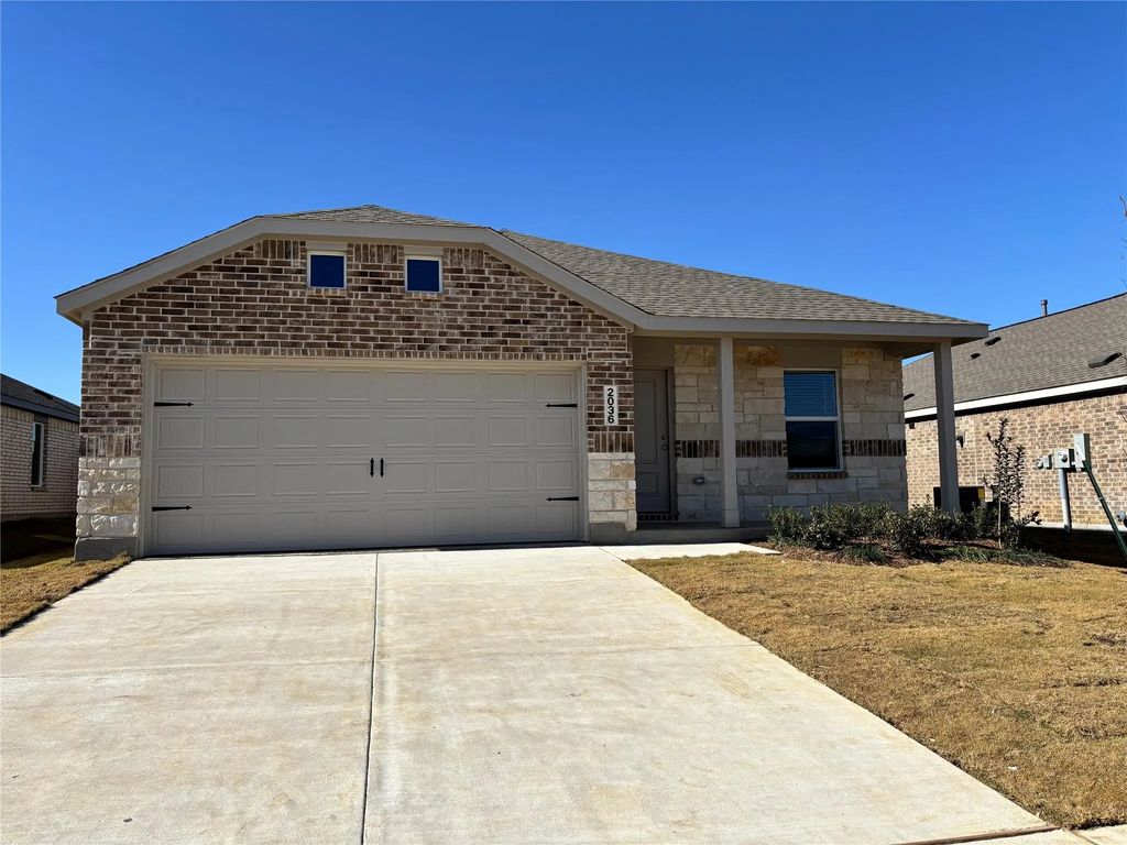 2036 Derby Lane, Aubrey