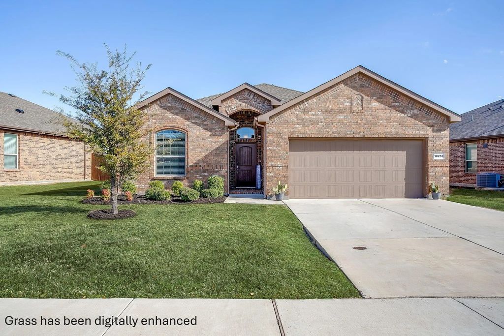 10256 Little Falls Trail, Fort Worth