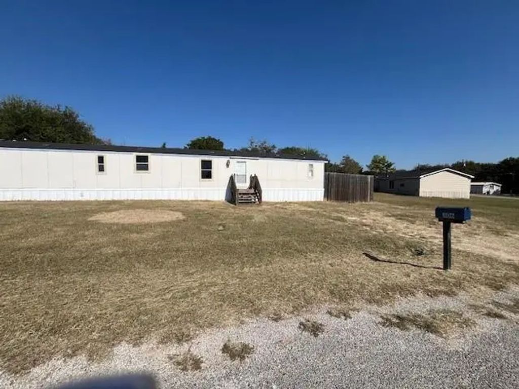 306 Pisces Drive, Granbury