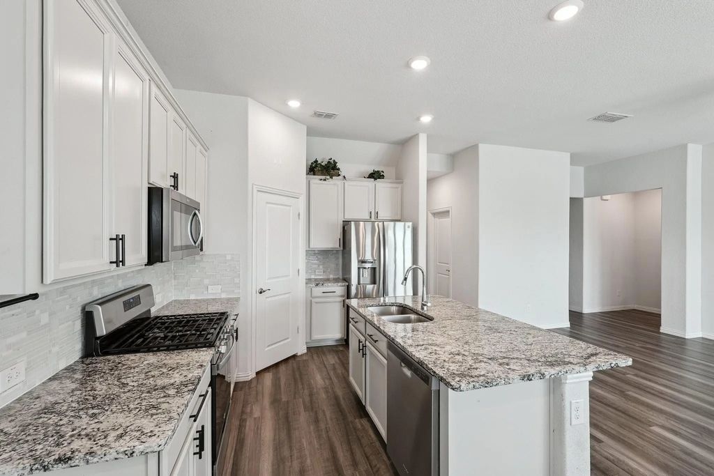 2115 Clarion Drive, Forney