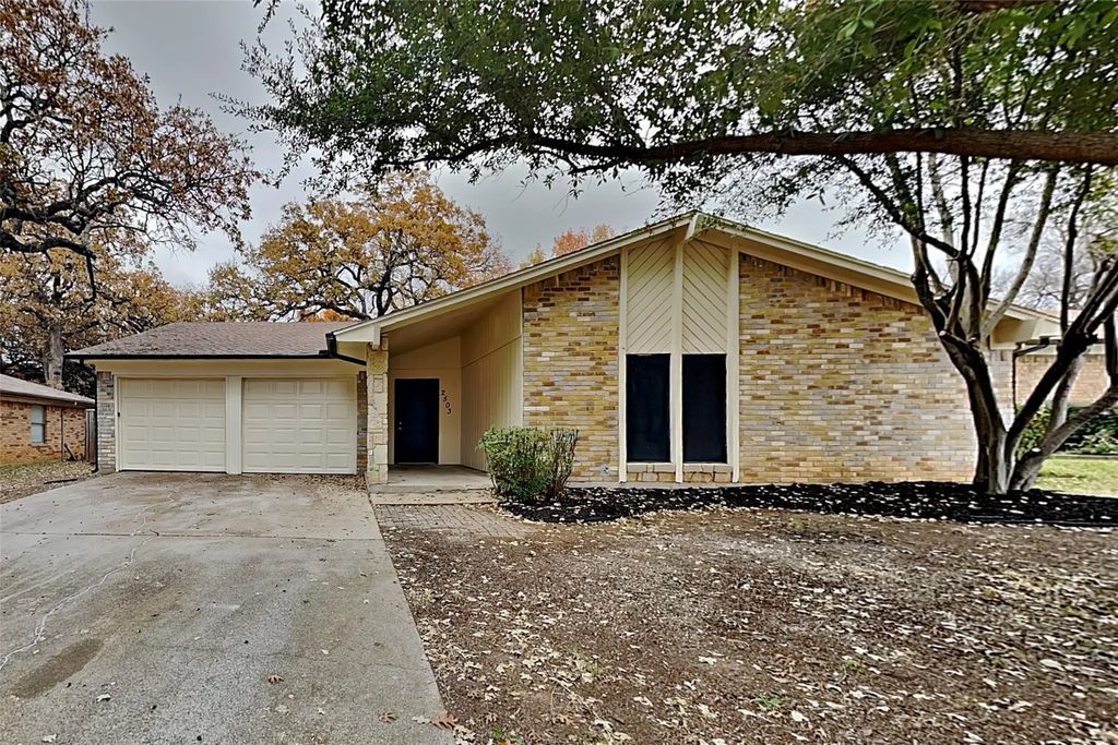 2503 Engleford Drive, Arlington