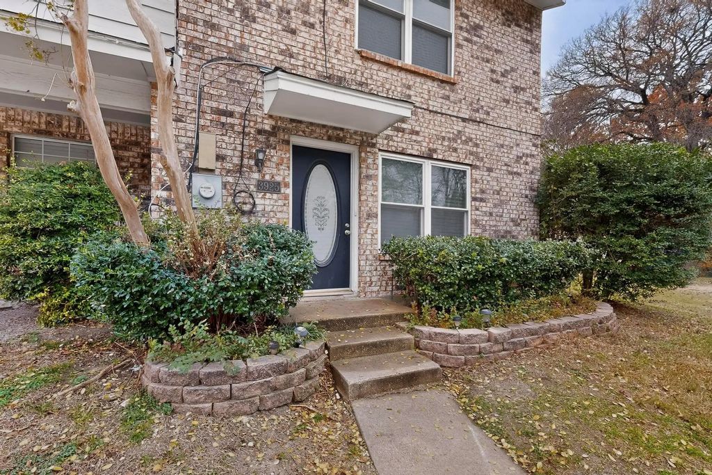 3925 Brandon Park Drive, Garland