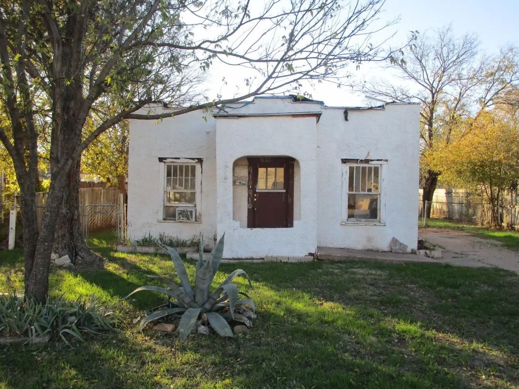 910 S Willis Street, Abilene