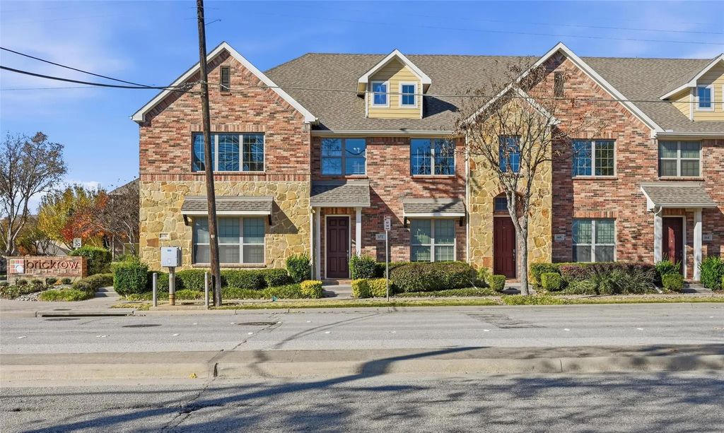 672 S Greenville Avenue, Richardson