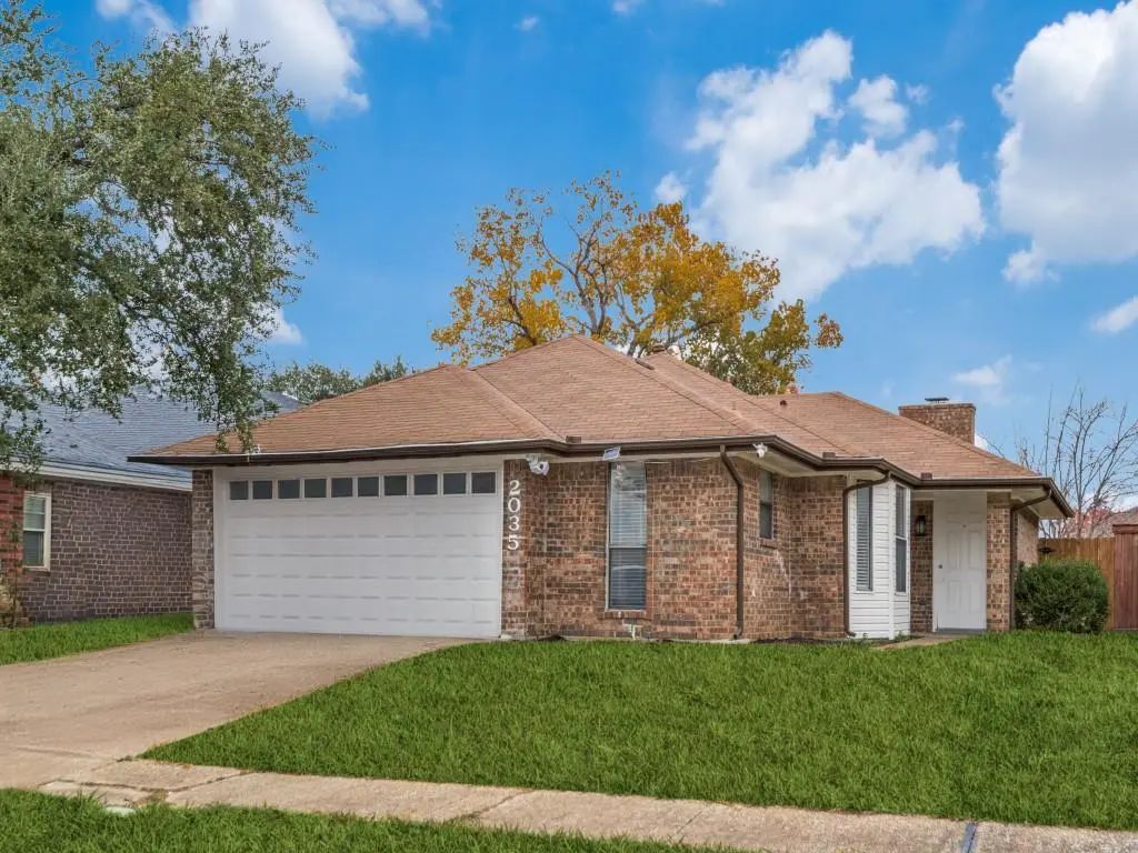 2035 Avignon Drive, Carrollton