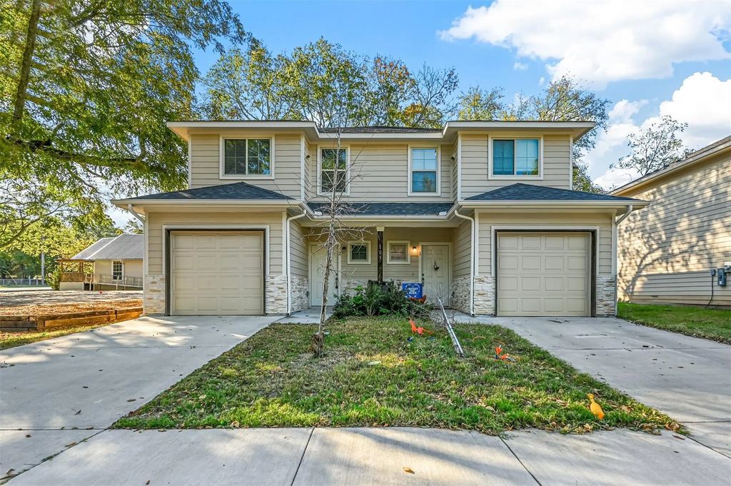 105 Se 4th Street 1, Bonham