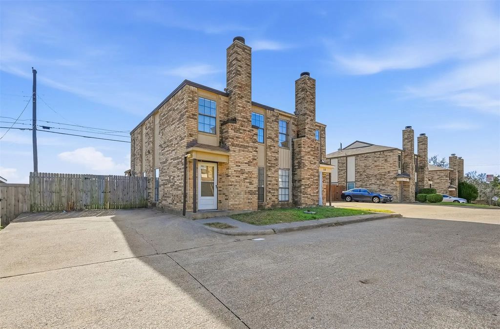 112 Brookside Drive, Duncanville