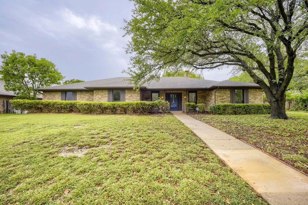1203 Westminister Lane, Duncanville