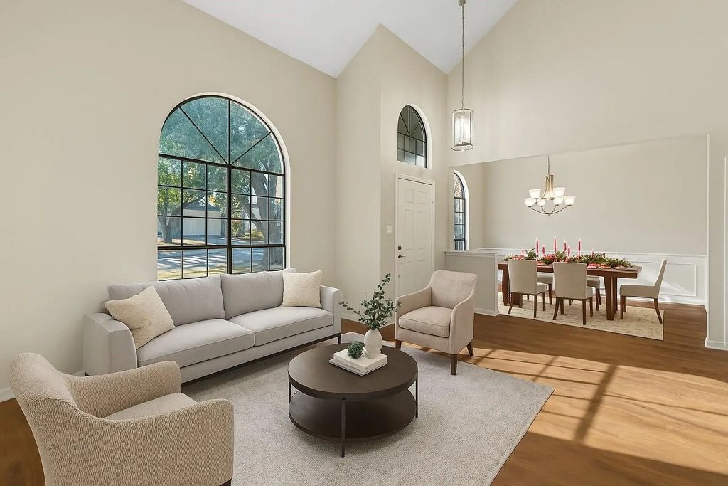 2116 S Winding Creek Drive, Grapevine