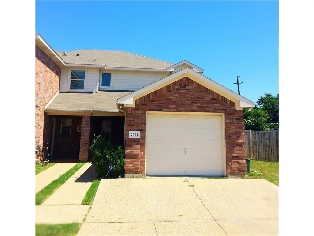 2301 Kingsway Drive, Arlington