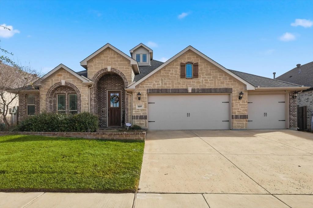 8809 Lavon Lane, Denton