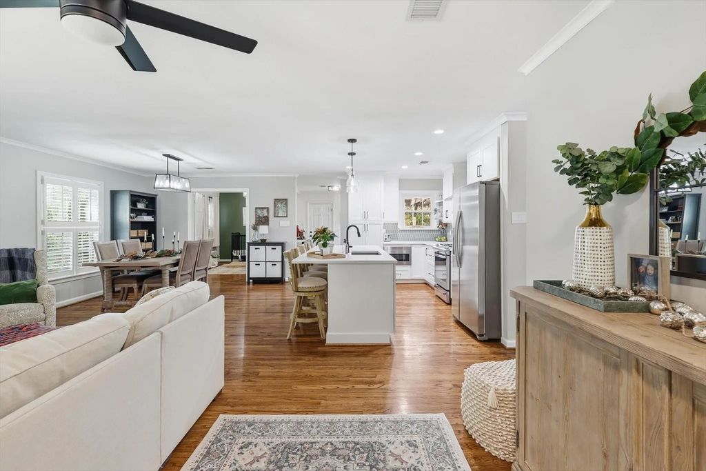 6428 Waverly Way, Fort Worth