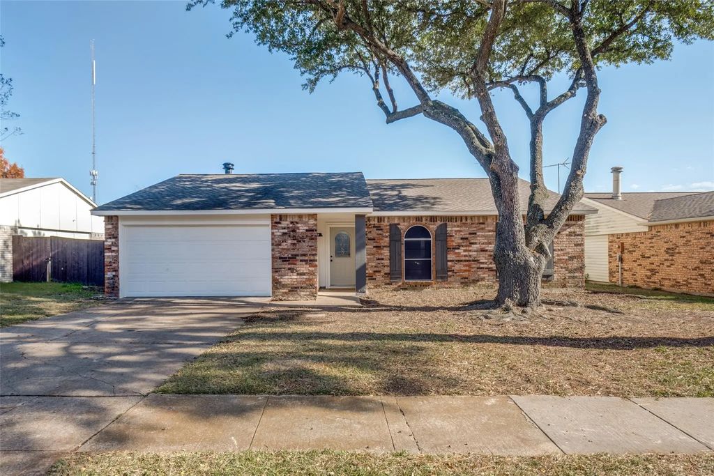 6006 Lakecrest Drive, Garland