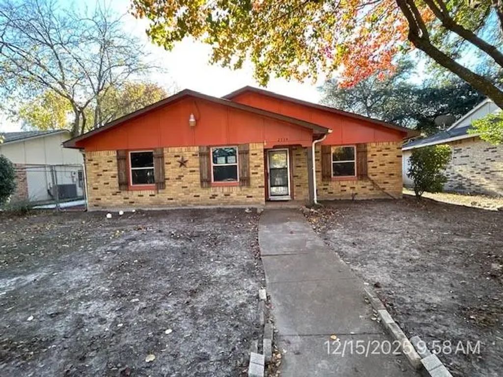 2734 Clover Valley Drive D, Garland