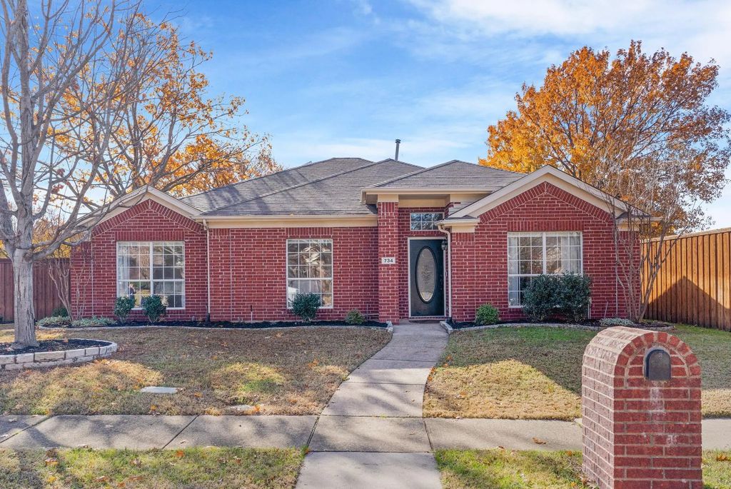 734 Yale Drive, Allen