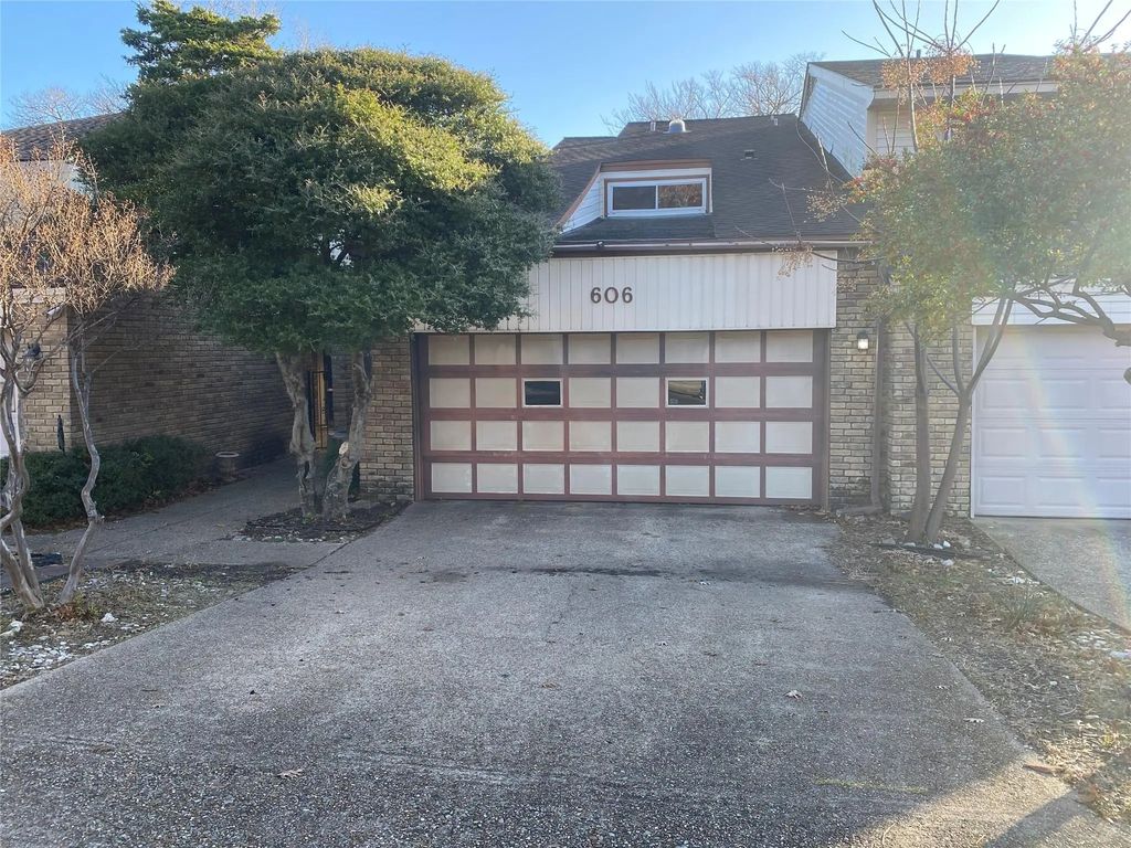 606 Old Country Road, Duncanville
