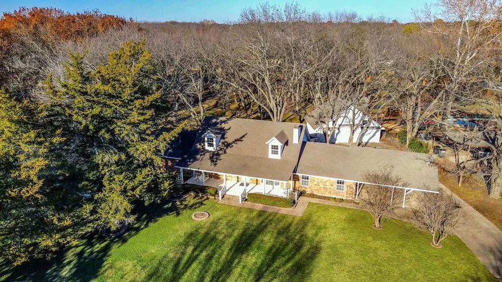 309 Willow Creek Lane, Ovilla