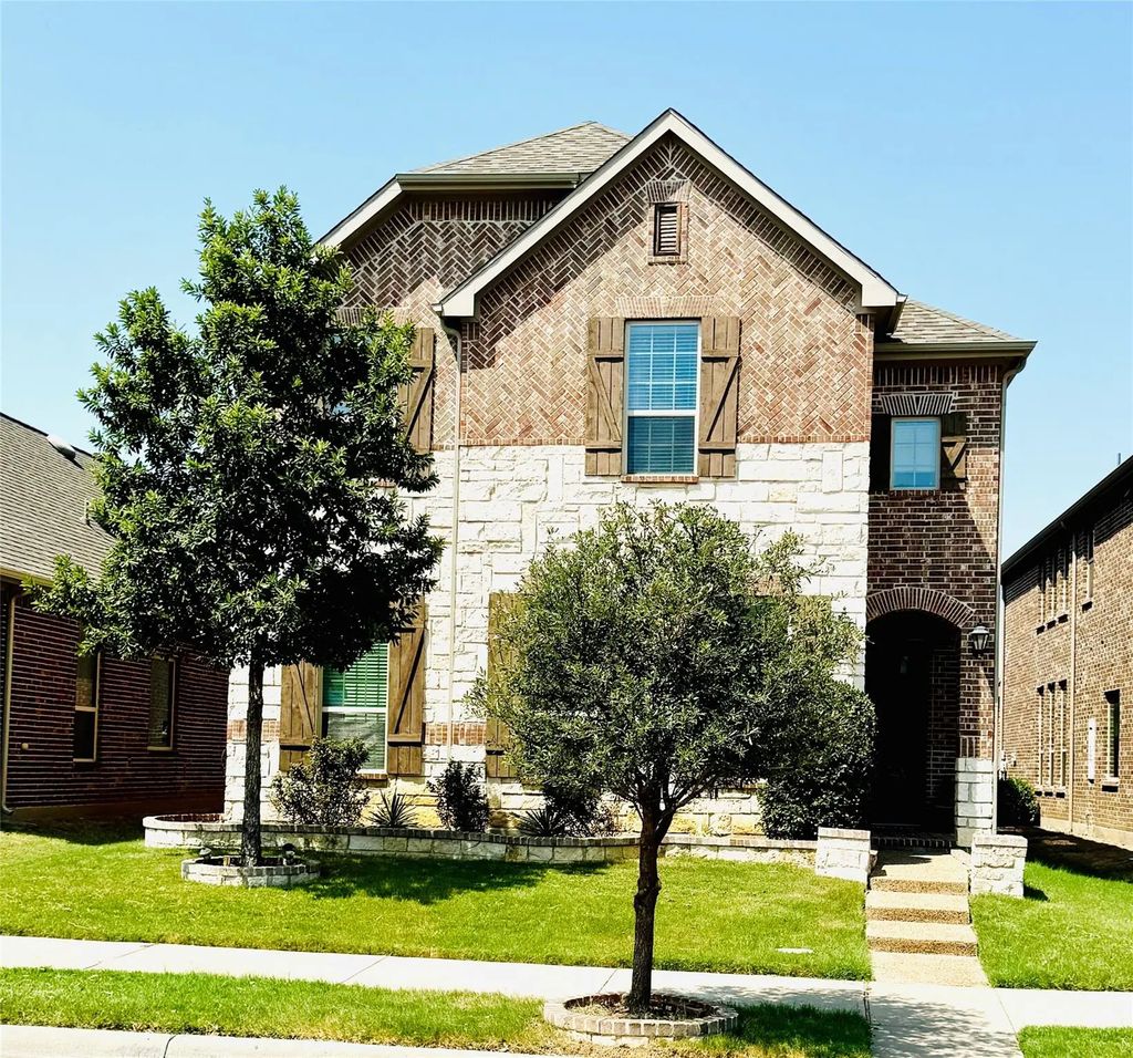 1013 Vineyard Drive, Euless