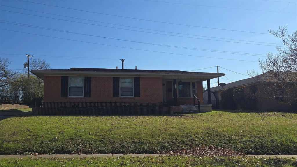 2018 Van Cleave Drive, Dallas