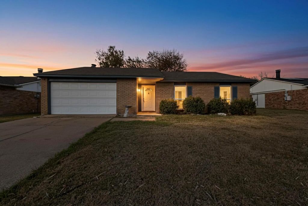 6805 Newcastle Place, North Richland Hills