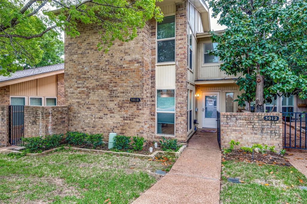 3010 Shady Knoll Lane, Bedford