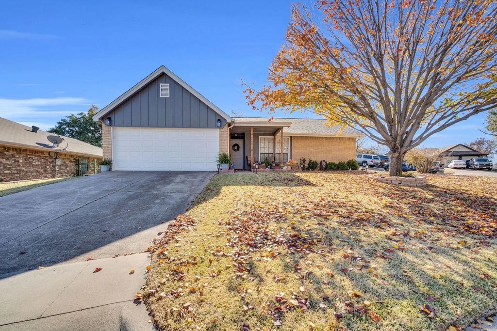 2605 Shasta Court, Fort Worth