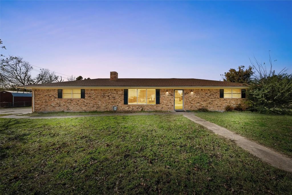 309 N Orchard Drive, Rosebud