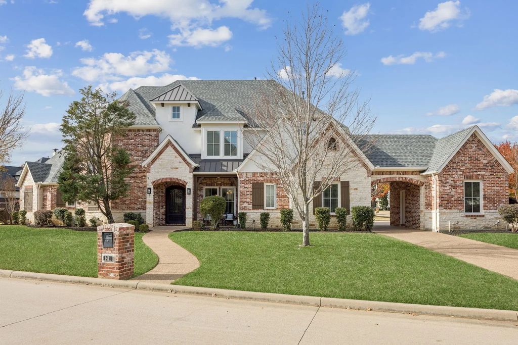 1411 Long And Winding Road, Mansfield