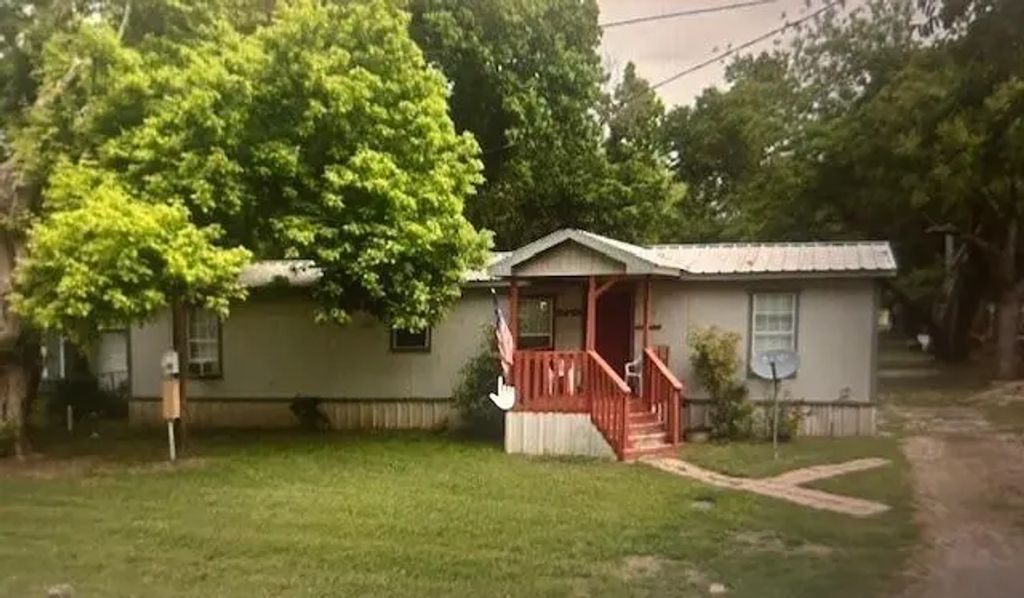 303 Mellown Street, Newark