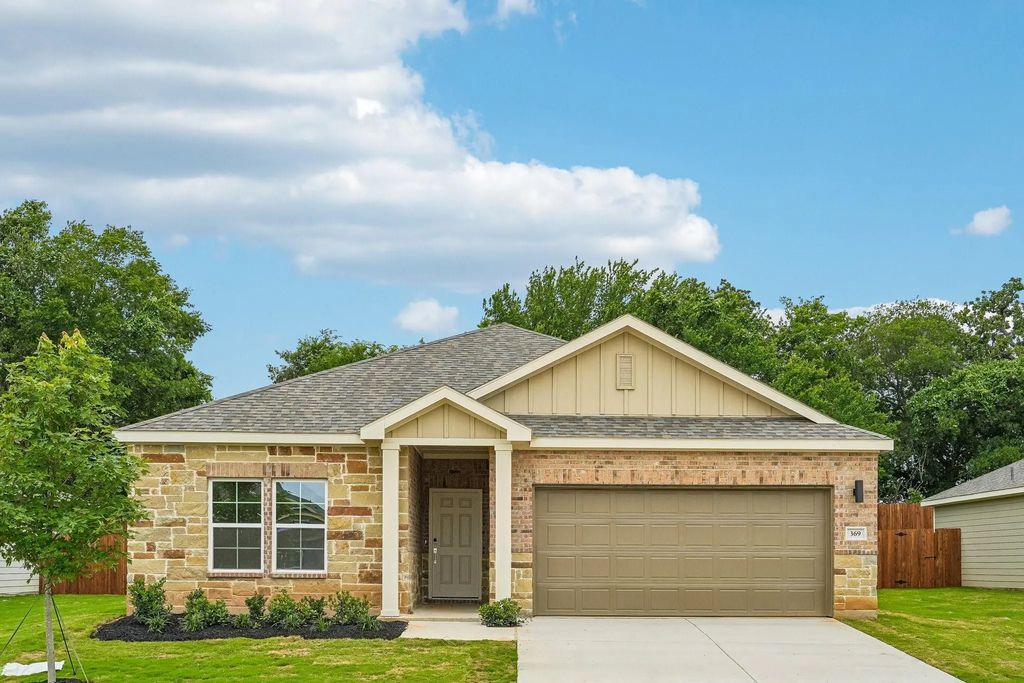 369 Declan Street, Springtown