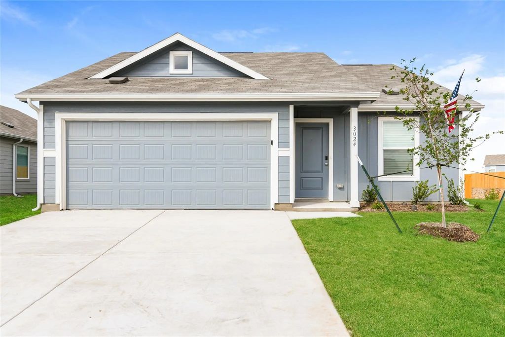 3024 Yellow Pine Avenue, Fort Worth