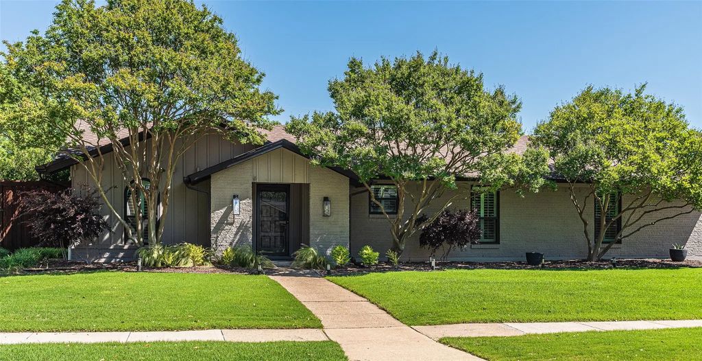 3141 Palmdale Circle, Farmers Branch