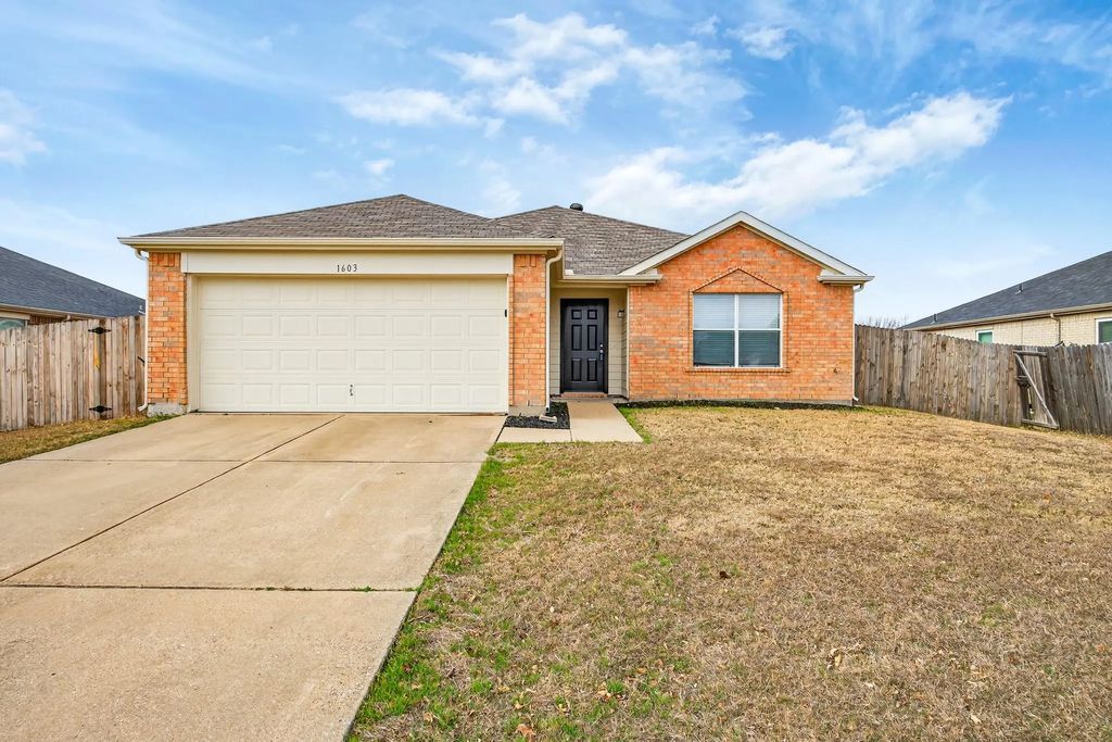 1603 Wavecrest Drive, Glenn Heights