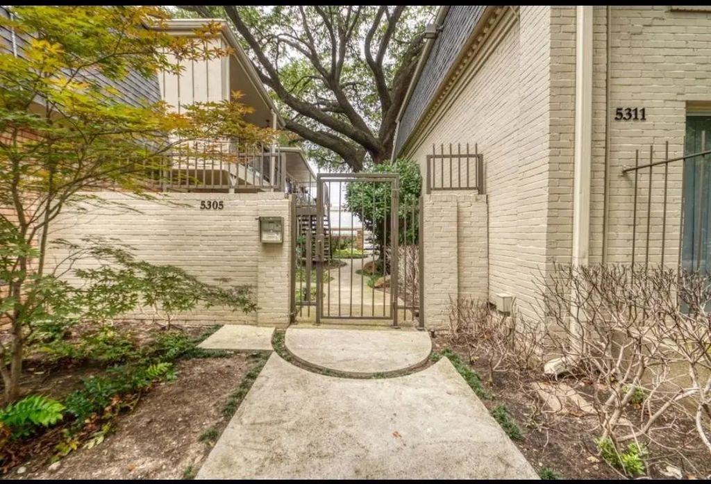 5303 Fleetwood Oaks Avenue 278, Dallas