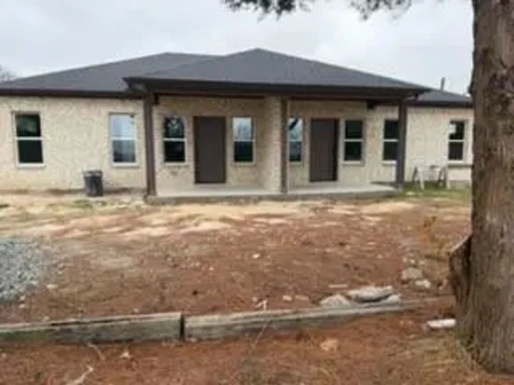 20642 State Highway 64 1, Canton