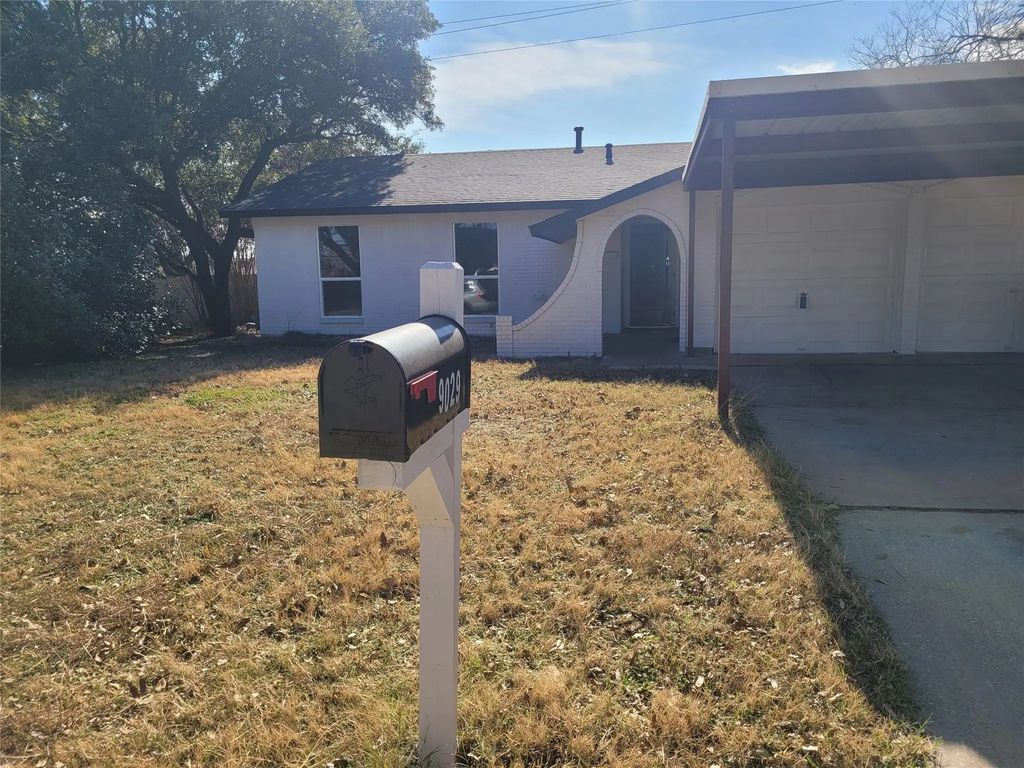 9029 Glenn Drive, White Settlement