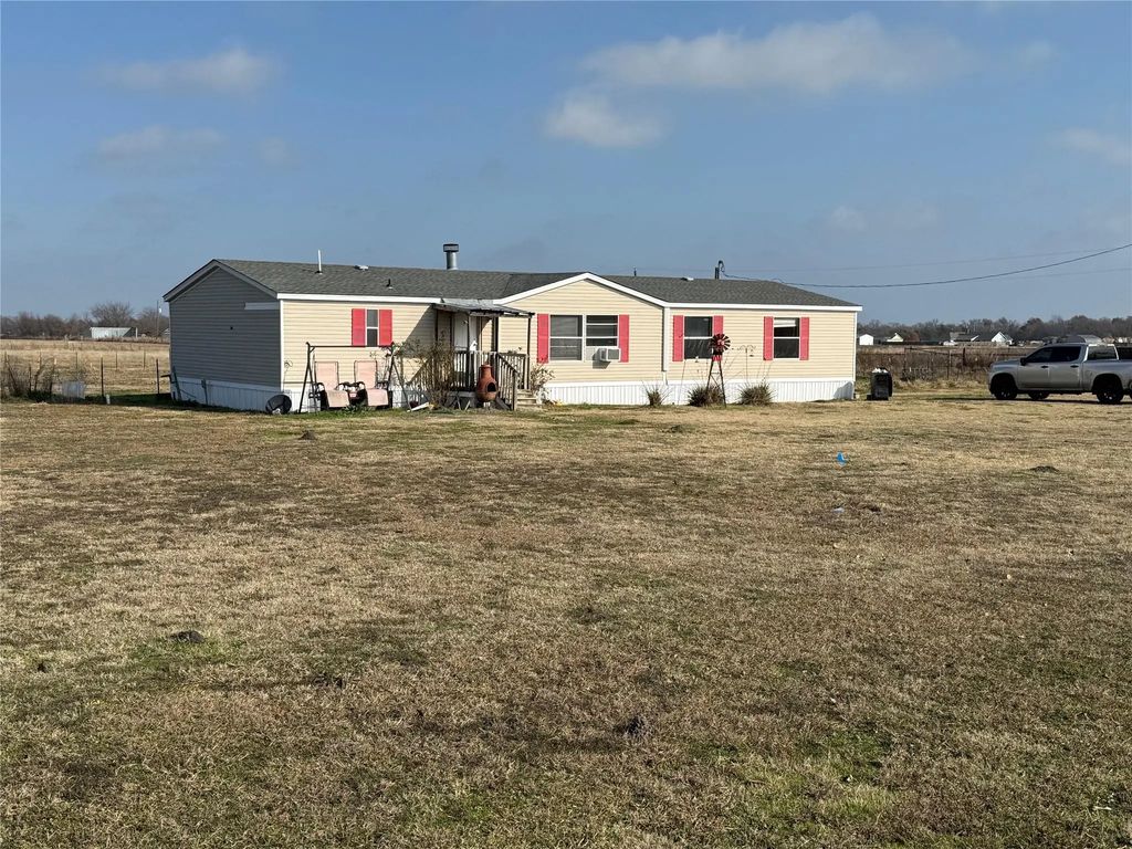 4696 County Road 2714, Caddo Mills