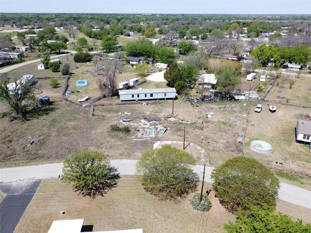 110 Mohawk Trail, Weatherford