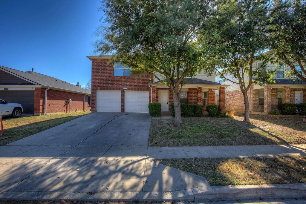 1720 Desperado Road, Fort Worth
