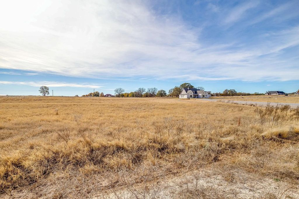227 Sweetgrass Drive, Poolville