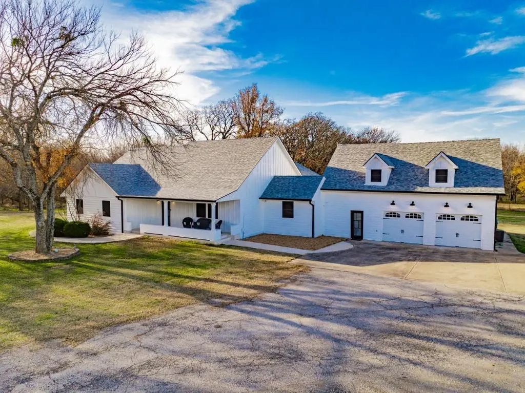 10290 County Road 2446, Royse City