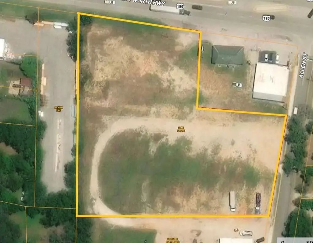 102 Allen Street, Weatherford