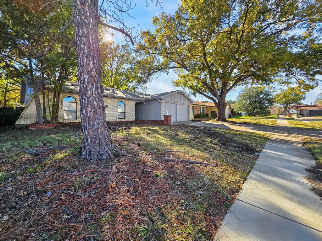 1010 Judy Lynn Drive, Arlington