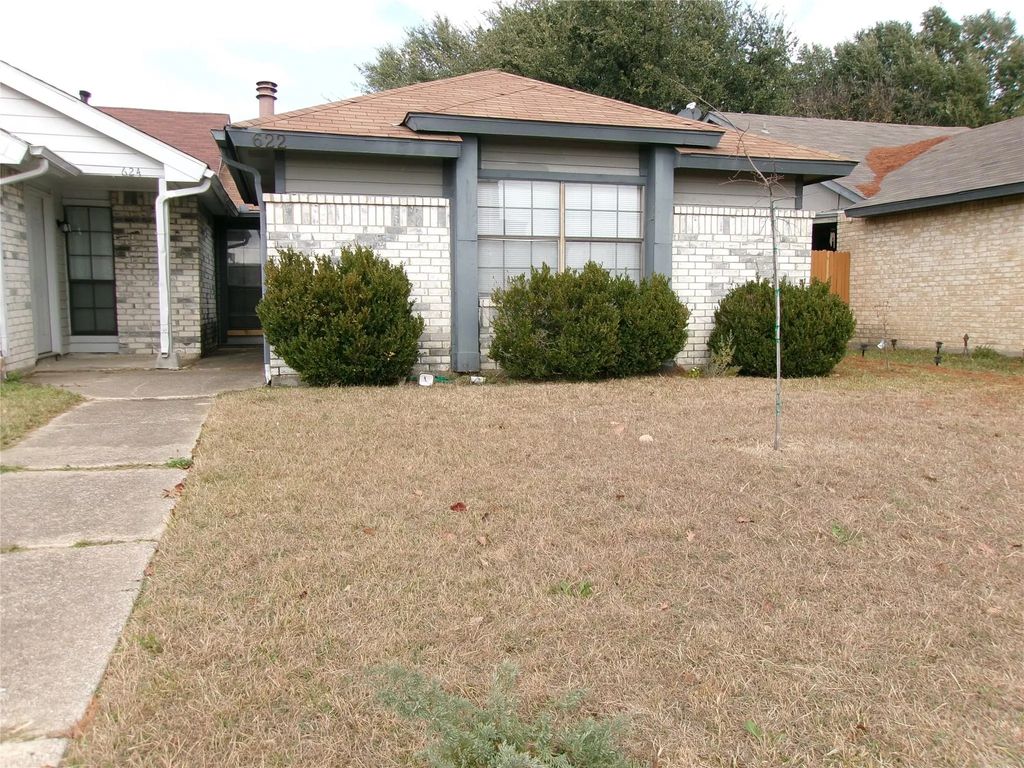 622 W Warrior Trail, Grand Prairie