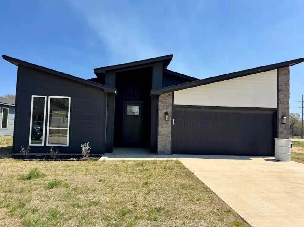 15513 Greenhouse Way, Lindale