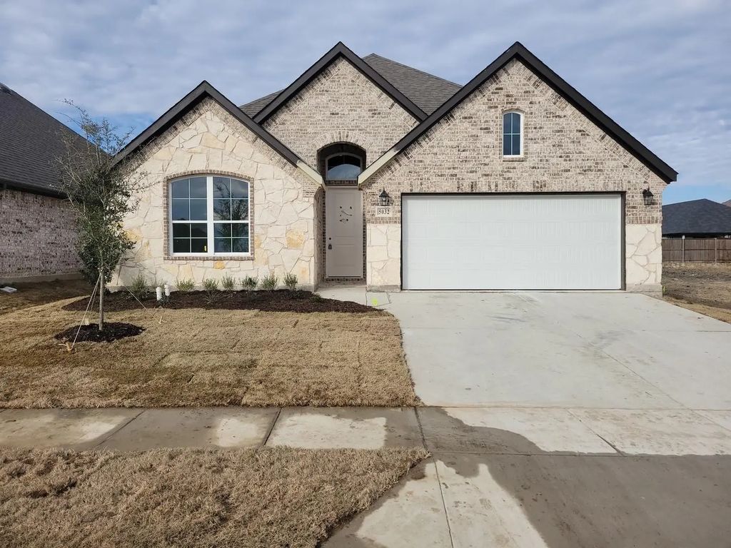 5032 Picasso Road, Royse City